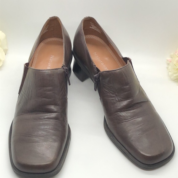 Naturalizer Leather bootie - Picture 11 of 12